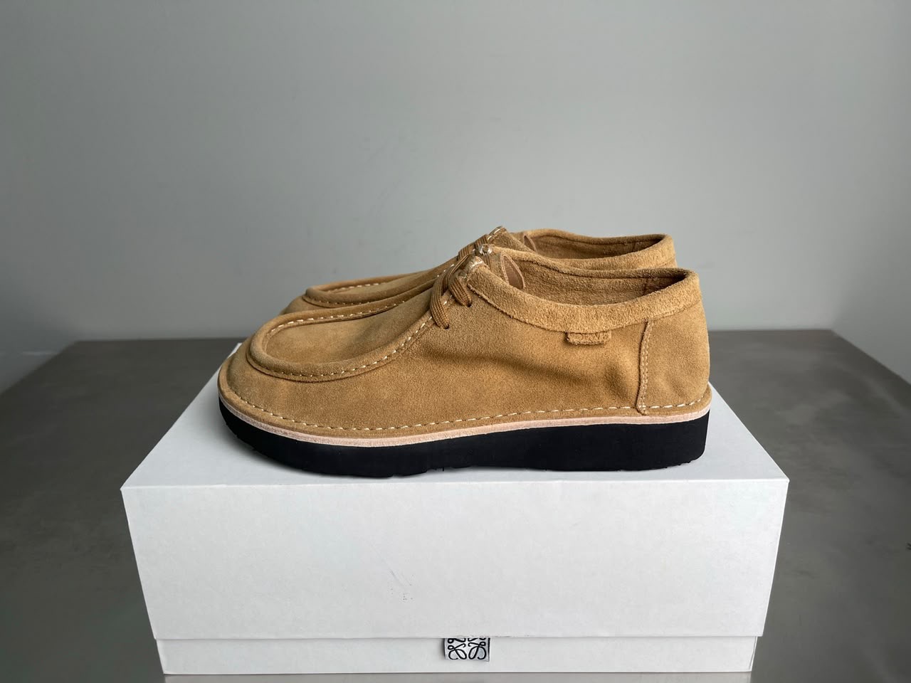 Clarks Wallabee Camurca - Bege