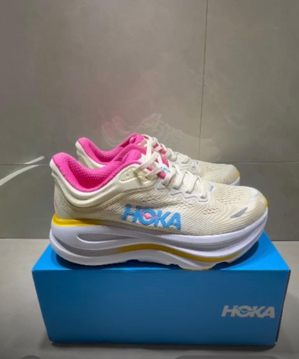 Hoka - Creme e Rosa