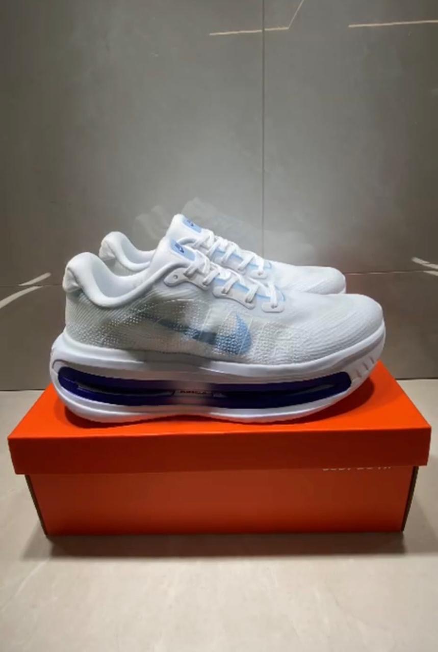 Nike - Azul Claro e Branco